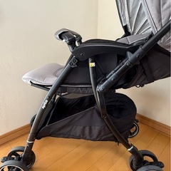 アップリカラクーナクッション　　保証書付き　値下げしましたの画像