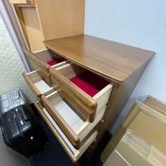 【値下げ】しっかりした作りの木製タンス（7段タイプ）の画像