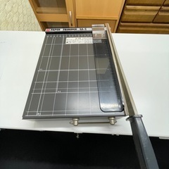 ◾️お引取り者が決まりました◾️【値下げ】ペーパートリーマー（紙切断機）A4対応の画像