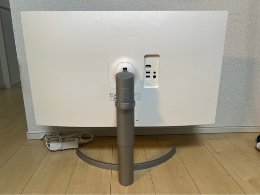 LG 31.5インチ 4Kモニター