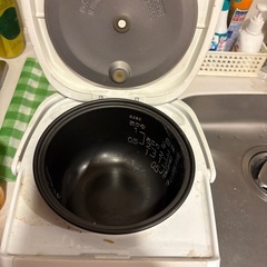 炊飯器3合炊きの画像
