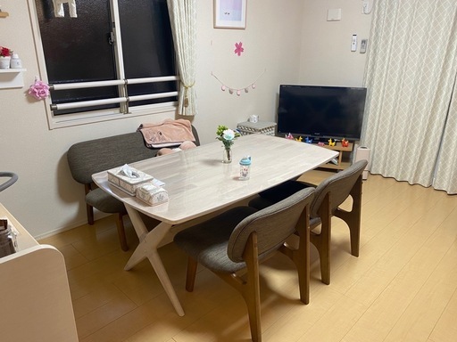 ダイニングテーブル　恐れ入りますが諸事情により値上げしました。