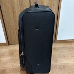 明日の朝7:30まで限定掲載　スーツケース　の画像