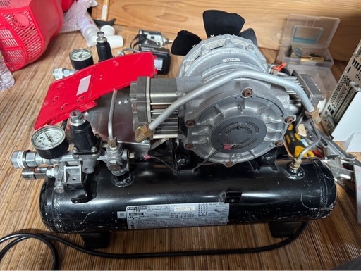 MAX  エアコンプレッサー  AK-HL1270E2