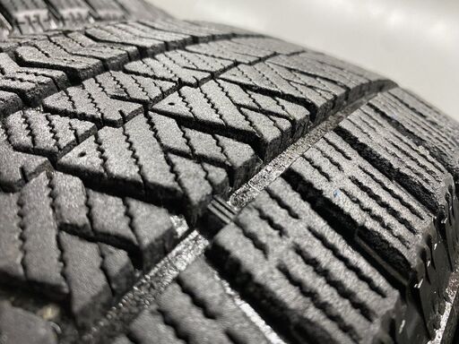 BS BRIDGESTONE BLIZZAK VRX2 205/60R16 16インチ スタッドレス 4本 22年製 バリ溝 ヴォクシ