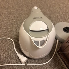 【美品】1L 電気ケトル 空焚き防止付き 福岡手渡し可の画像