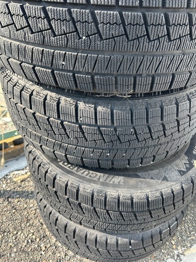 タイトル  NEXEN スタッドレス 195/65R15 2021年製 溝9分山 Exceederホイール付 4本 セレナC25使用