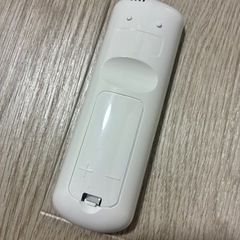 エアコン用 リモコン ホワイト 冷房 暖房 エアコンの画像