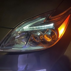 30プリウス  LEDヘッドライト　us仕様　訳ありの画像
