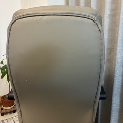 再び値下げ‼️本革ワークチェア、フットレスト付きの画像