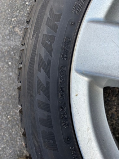 アウトランダー純正ホイール225/55R18