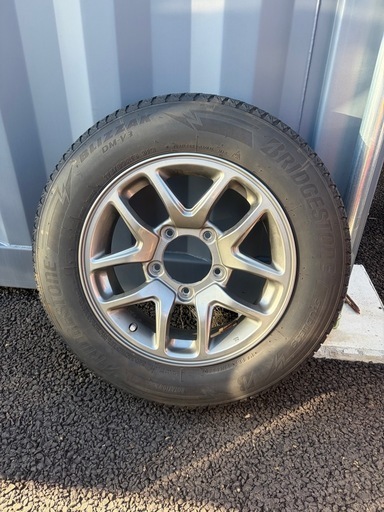 スズキ ジムニー（JB64W） タイヤホイールセット 175/80R16 スタッドレス 
4本セット