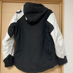 スキーウェア上の画像