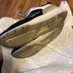 ニューバランススニーカーの画像