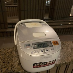 象印　ハイパワー炊飯器　3号炊きの画像