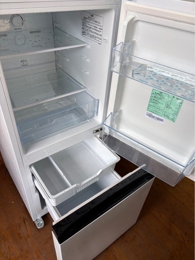 A1817 Hisense ハイセンス 2ドア冷蔵庫 135L 2022年製