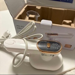 ❤️新品未使用❤️ スチームアイロン ハンガーにかけたまま 折り畳み式の画像