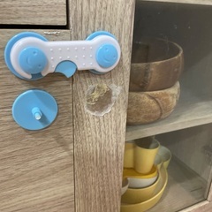 モダンデコ　食器棚の画像