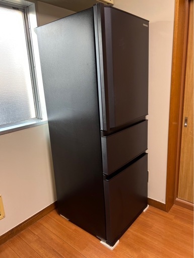 TOSHIBA】3ドア冷蔵庫 326L ブラック 2022年製 GR-T33SC (かな) 北山の