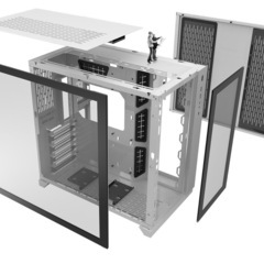 LIANLI PC自作デスクトップケースの画像
