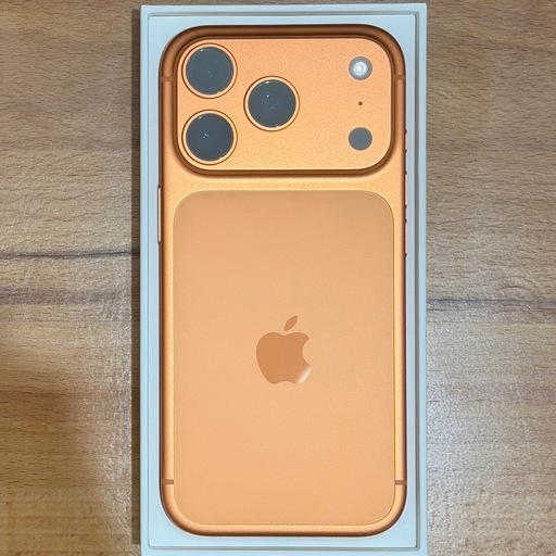 Apple iPhone17 Pro コズミックオレンジ 256GB (ゆ) 岡崎の携帯電話