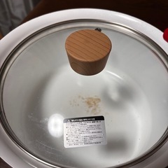 鍋　ニトリ　赤の画像