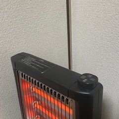 　電気ストーブの画像