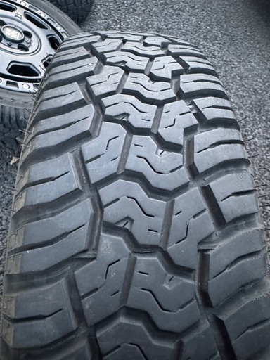 エクストリームJ XJ07 15インチ 4.5J +43 4-100 サテンブラック　YOKOHAMAジオランダーX-AT 165/6