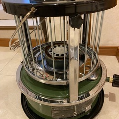 【訳あり】ケロシンヒーター 石油ストーブ（部品欠品：燃焼筒なし）の画像