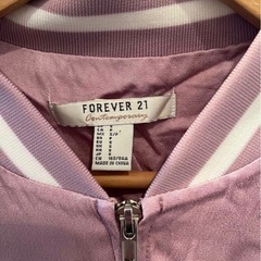 FOREVER 21 ボンバージャケット S ピンクの画像