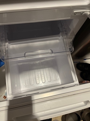 シャープ 冷蔵庫 152L SJ-D15G-W