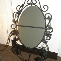 ペインティングしたアンティークアイアン壁掛けミラーの画像