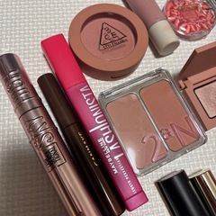 化粧品まとめ売りの画像