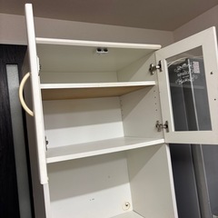食器棚の画像