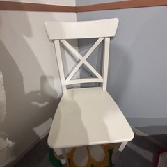 IKEA ローセントルプ ホワイト チェア／飾り使用・状態良好／横浜市青葉区 手渡しの画像