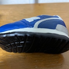 ニューバランス　キャンドル　の画像