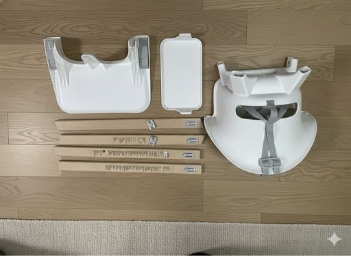 ストッケ クリック (Stokke Clikk) ホワイト｜専用クッション付
