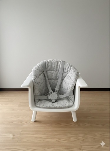 ストッケ クリック (Stokke Clikk) ホワイト｜専用クッション付