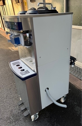 【動作確認済み】2020年製 NISSEI 日世 業務用 ソフトクリームフリーザー NA-6448WE 三相200V ペダル式 ソフト