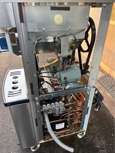 【動作確認済み】2020年製 NISSEI 日世 業務用 ソフトクリームフリーザー NA-6448WE 三相200V ペダル式 ソフト