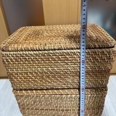 無印良品　重なるラタン角型バスケット・中　2個セットの画像