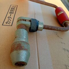 昭和レトロ　手動ドリルの画像