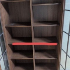 アンティーク風　本棚　ガラス戸付き　キャビネットの画像