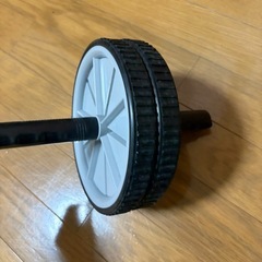 【最終価格】フィットネスセット　腹筋ローラーつけますの画像