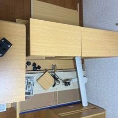 勉強机、本棚セット照明付きの画像