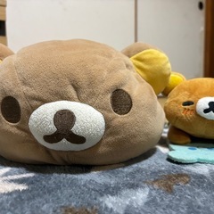 リラックマのぬいぐるみとミニボストンバッグの３点セットの画像