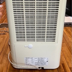 SHARP 衣類乾燥機 除湿機 2017年製の画像