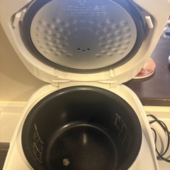 炊飯器の画像