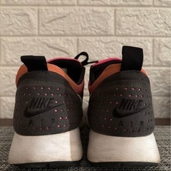 NIKE スニーカー　27cmの画像