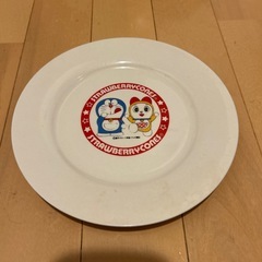 ドラえもんのお皿　　3枚の画像